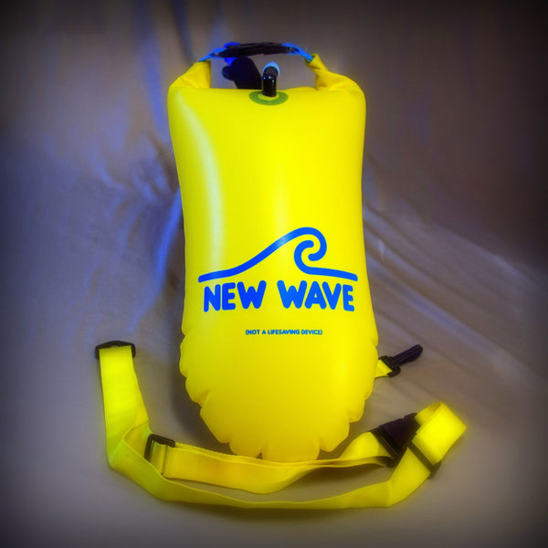 New Wave Open Water Swim Buoy - Medium (15 Liter) - PVC Yellow by New Wave Swim Buoy for Open Water Swimmers, Triathletes & SwimRun Otillo ÖTILLÖ channel swimmers