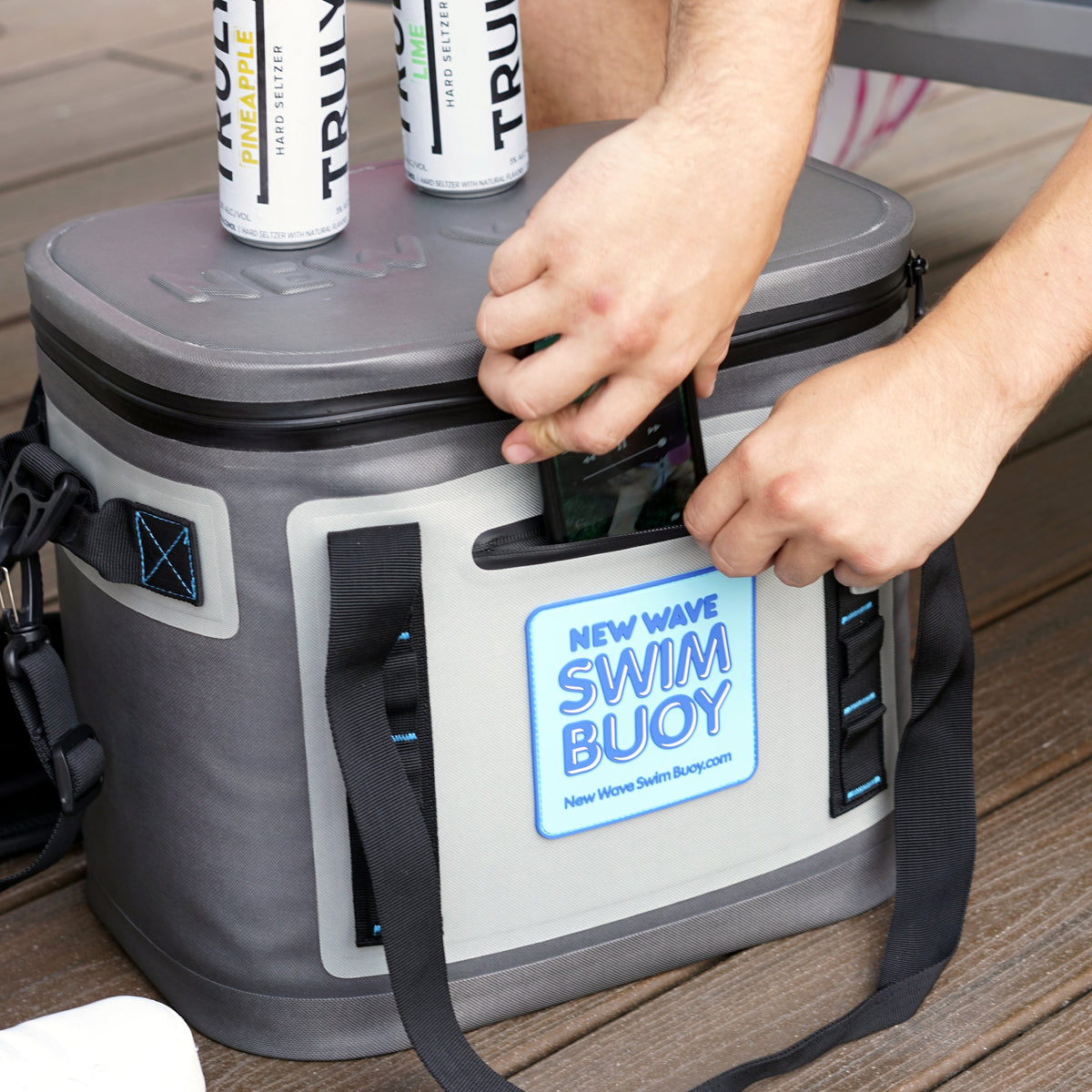 New Wave Soft Cooler - 20 Can